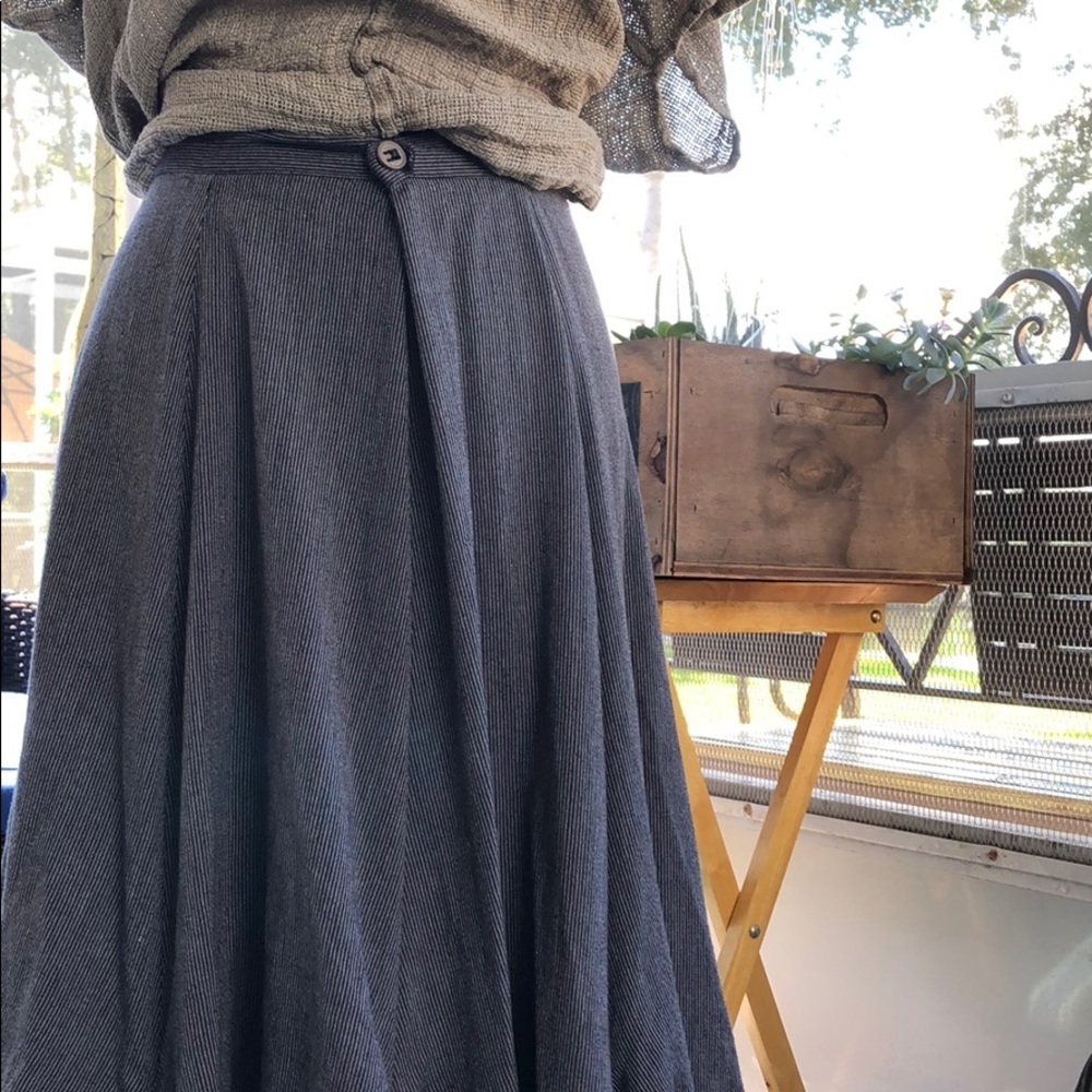 COOLEST TULIP SKIRT EVER - Picture 3 of 8